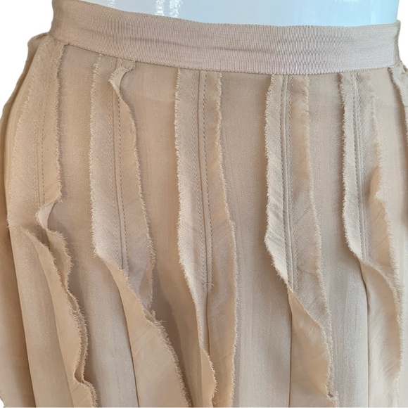 ANN TAYLOR RAW SEAM EDGE FIT & FLARE SKIRT. WOMEN’S SIZE 6 - Picture 6 of 7